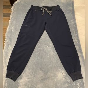 FIGS Women's Navy Zamora - Petite Jogger Scrub Pants - S - Petite / Navy
